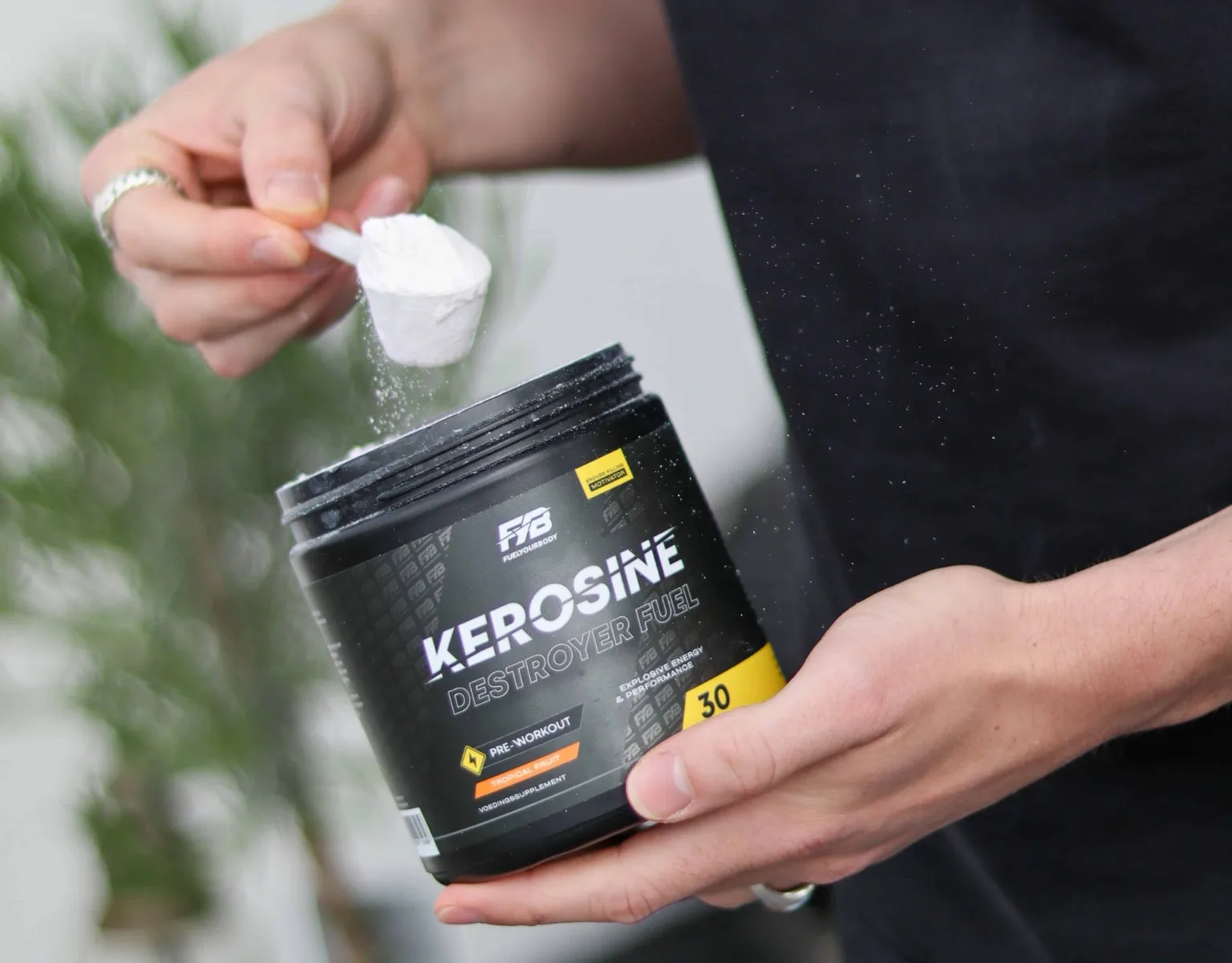 Pre workout sportsupplement is handig tijdens het droogtrainen mannen voor extra energie